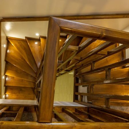 Aparthotel Sir Fundeni Tower Bucarest Esterno foto