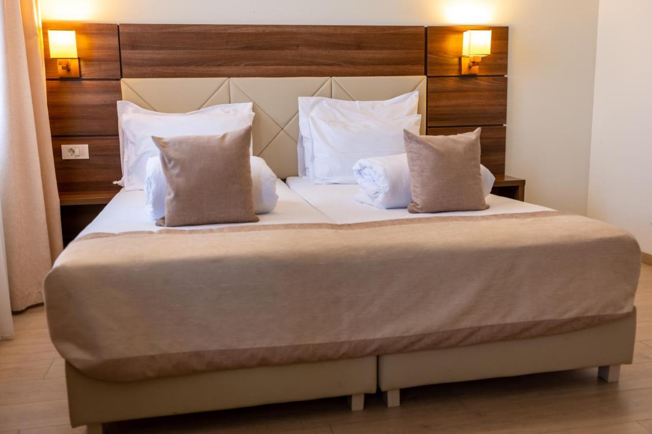 Aparthotel Sir Fundeni Tower Bucarest Esterno foto