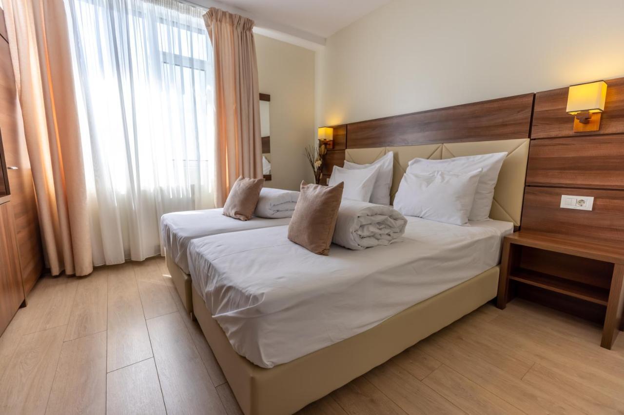 Aparthotel Sir Fundeni Tower Bucarest Esterno foto