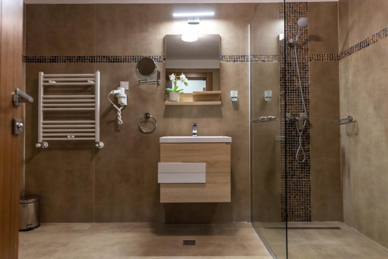 Aparthotel Sir Fundeni Tower Bucarest Esterno foto
