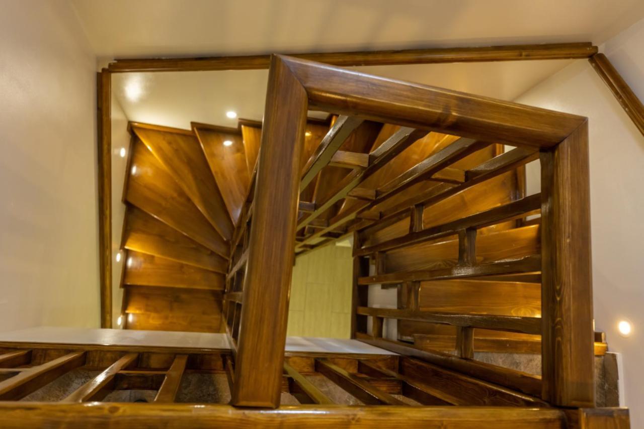 Aparthotel Sir Fundeni Tower Bucarest Esterno foto