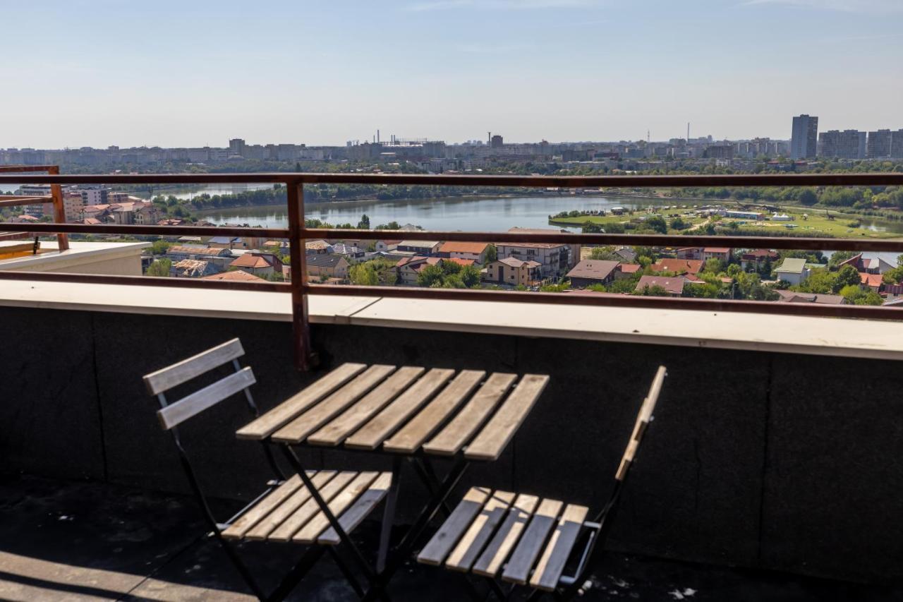 Aparthotel Sir Fundeni Tower Bucarest Esterno foto