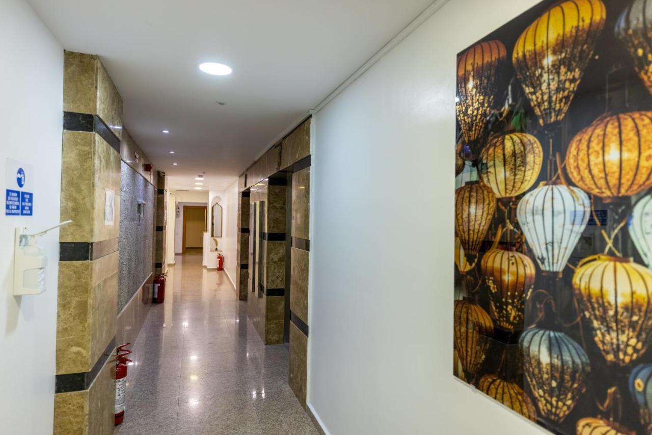 Aparthotel Sir Fundeni Tower Bucarest Esterno foto