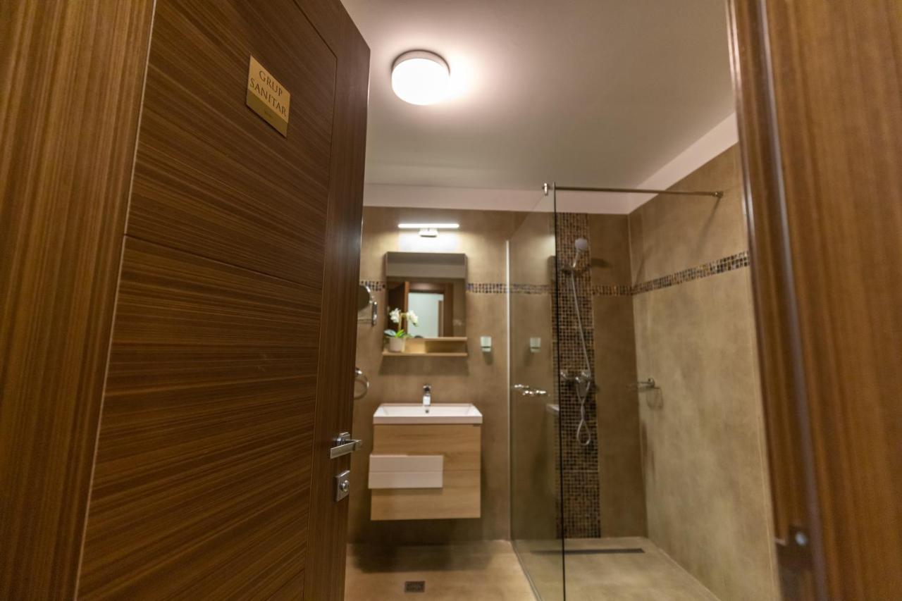 Aparthotel Sir Fundeni Tower Bucarest Esterno foto