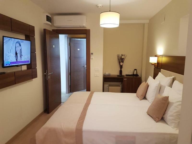 Aparthotel Sir Fundeni Tower Bucarest Esterno foto