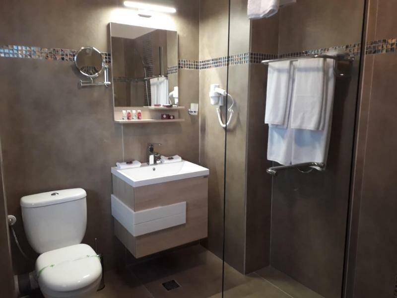 Aparthotel Sir Fundeni Tower Bucarest Esterno foto