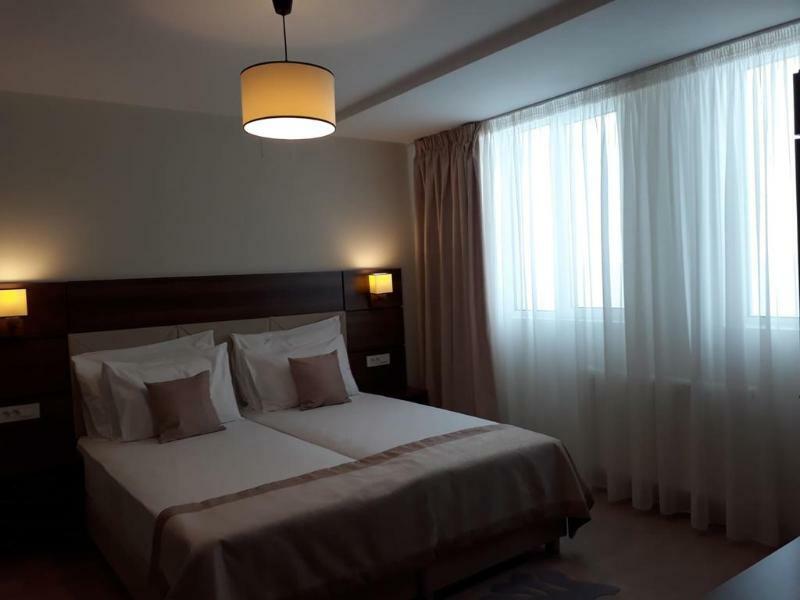 Aparthotel Sir Fundeni Tower Bucarest Esterno foto
