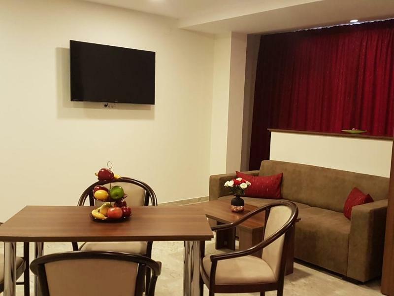 Aparthotel Sir Fundeni Tower Bucarest Esterno foto