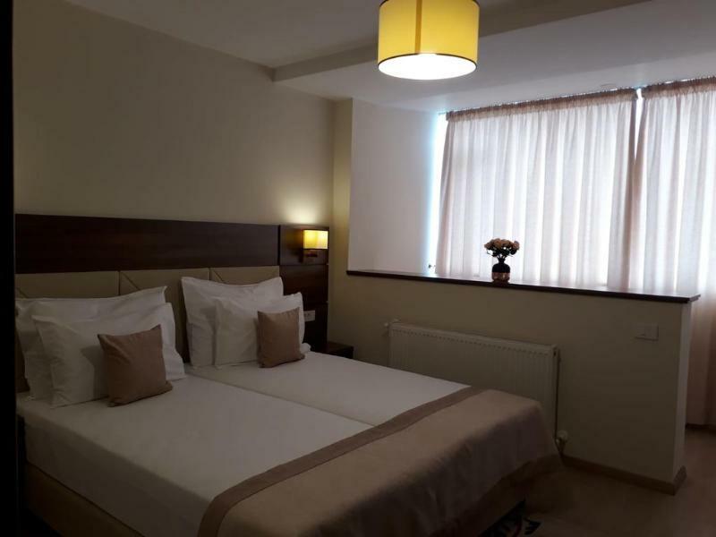 Aparthotel Sir Fundeni Tower Bucarest Esterno foto